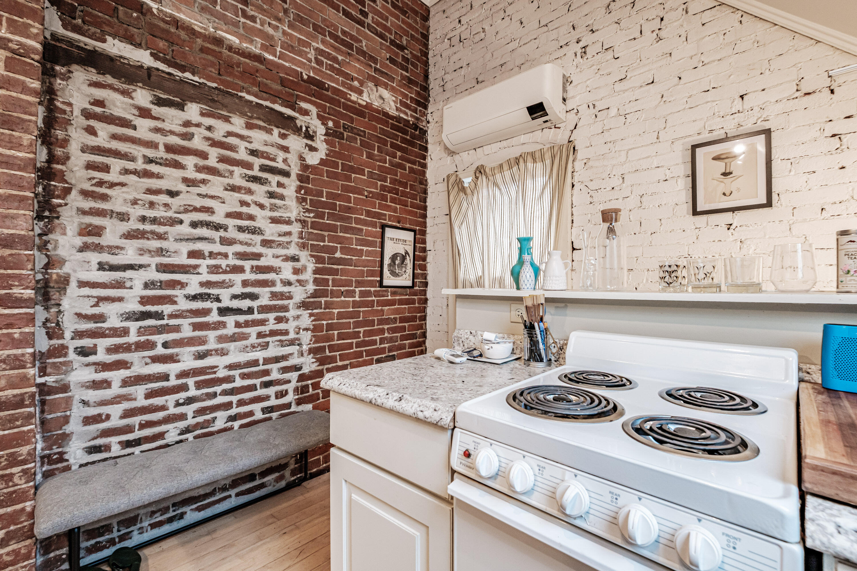 536 Cumberland Avenue Portland ME 04101