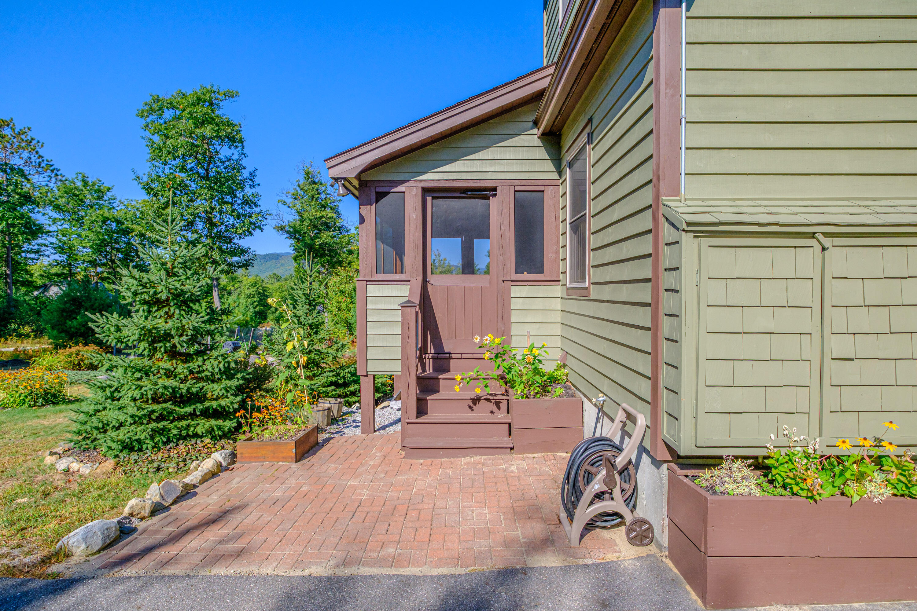 9 Woodland Way Bethel ME 04217