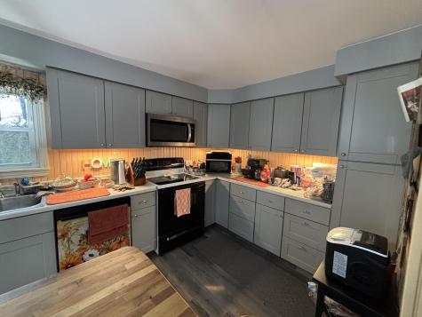 732 Roosevelt Trail Casco ME 04015