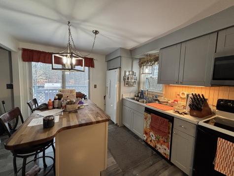 732 Roosevelt Trail Casco ME 04015