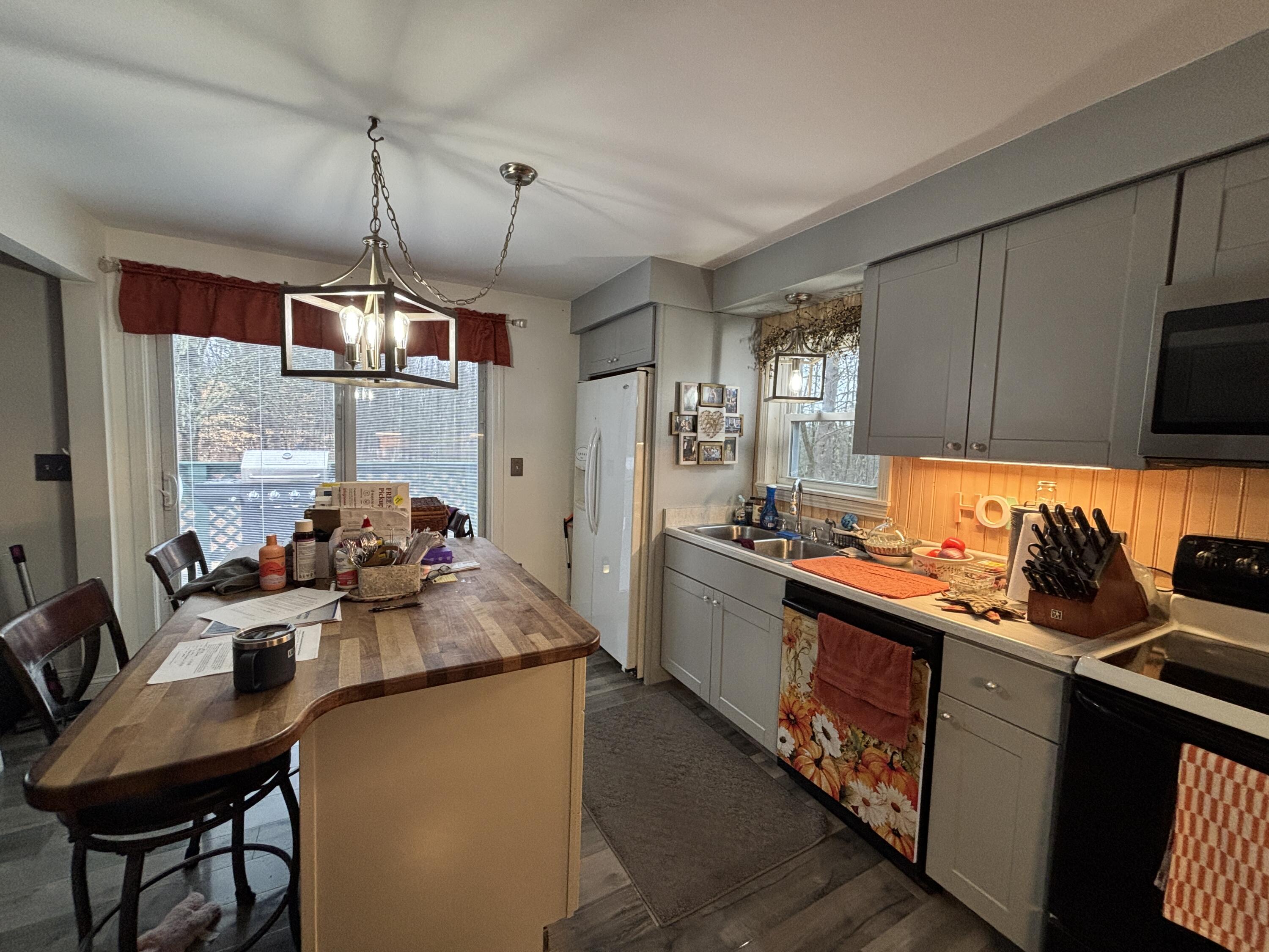 732 Roosevelt Trail Casco ME 04015