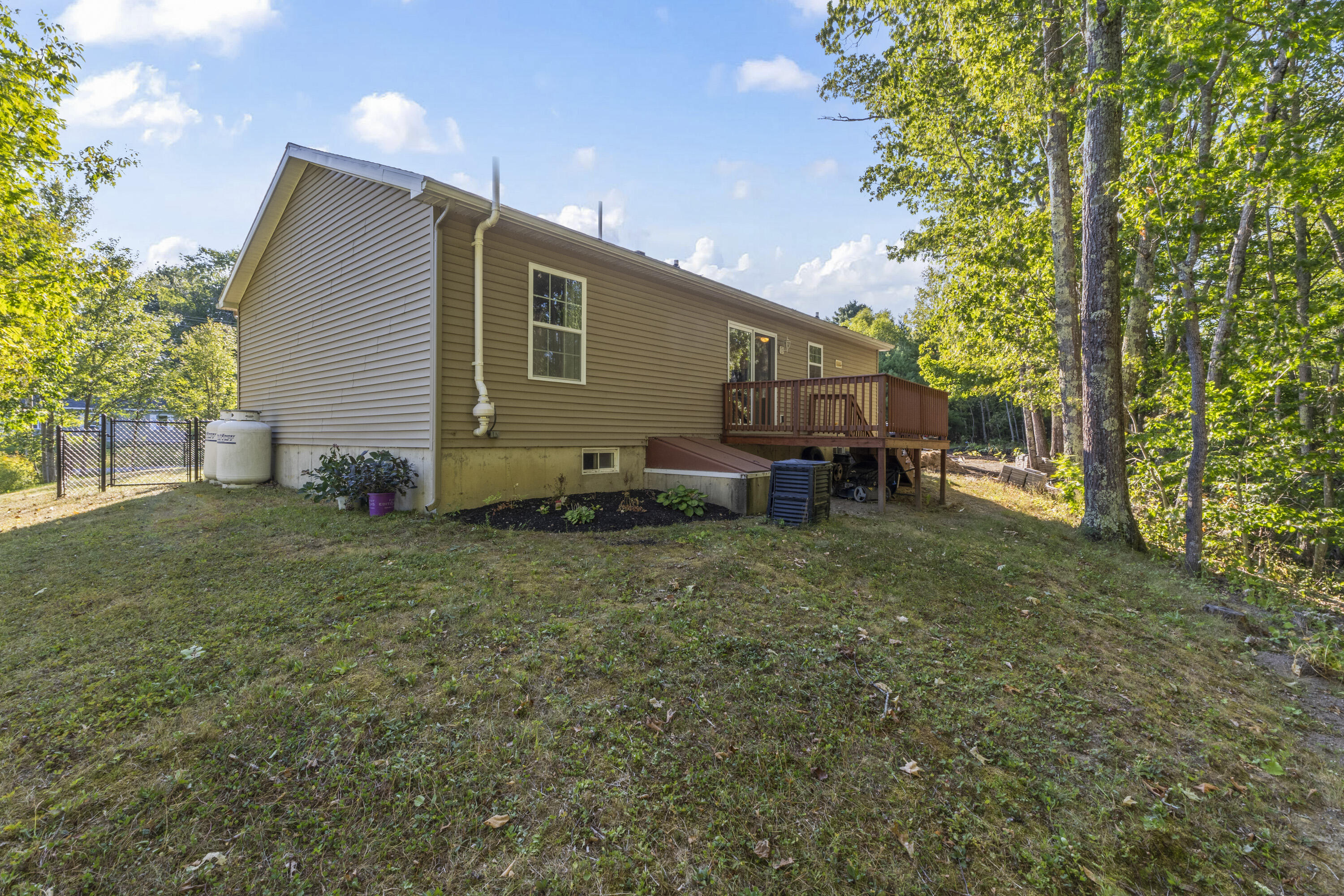 175 Main Street Bowdoinham ME 04008