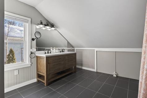 13 Cross Street Kittery ME 03904