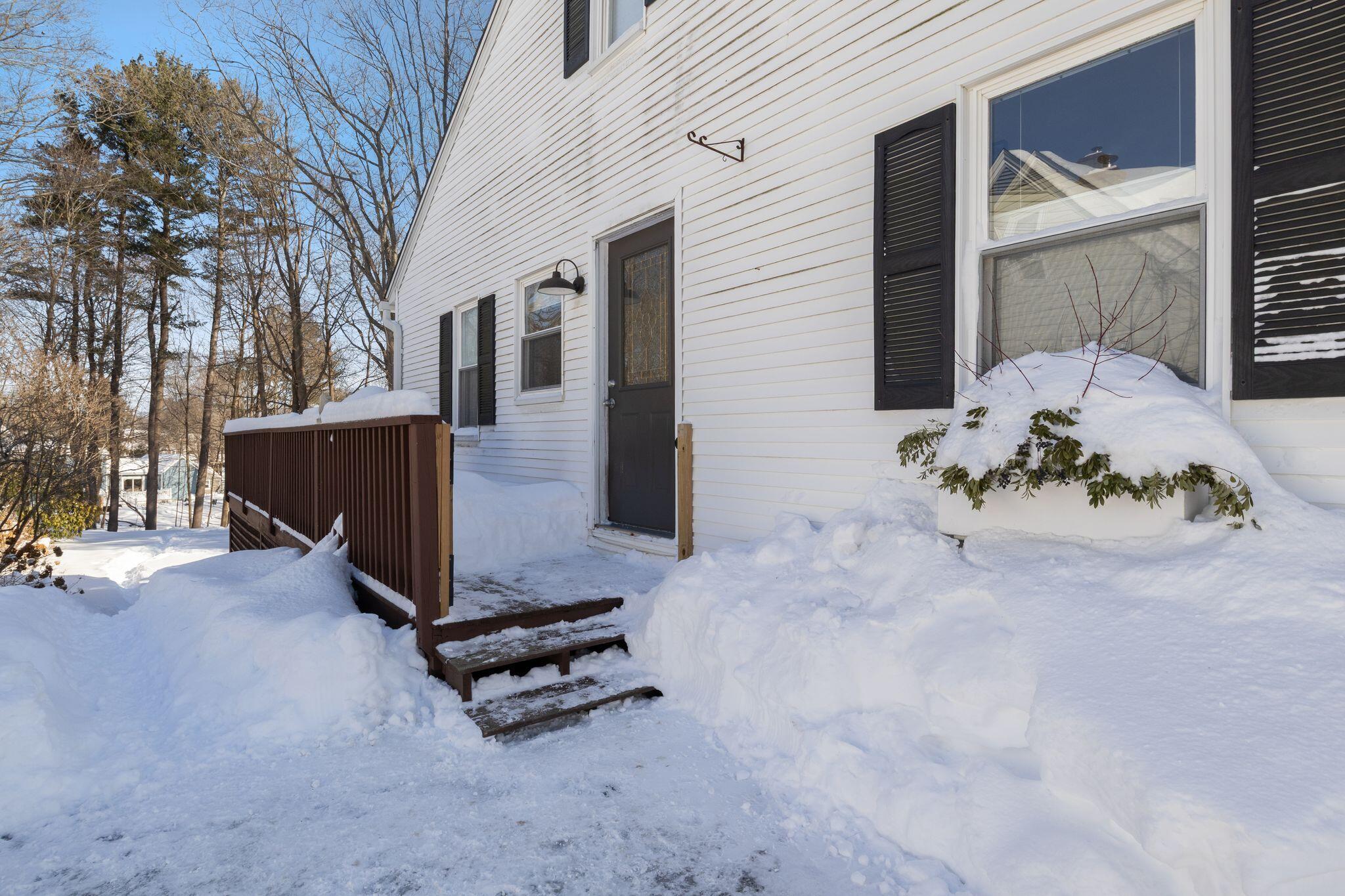 13 Cross Street Kittery ME 03904