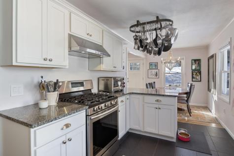 13 Cross Street Kittery ME 03904