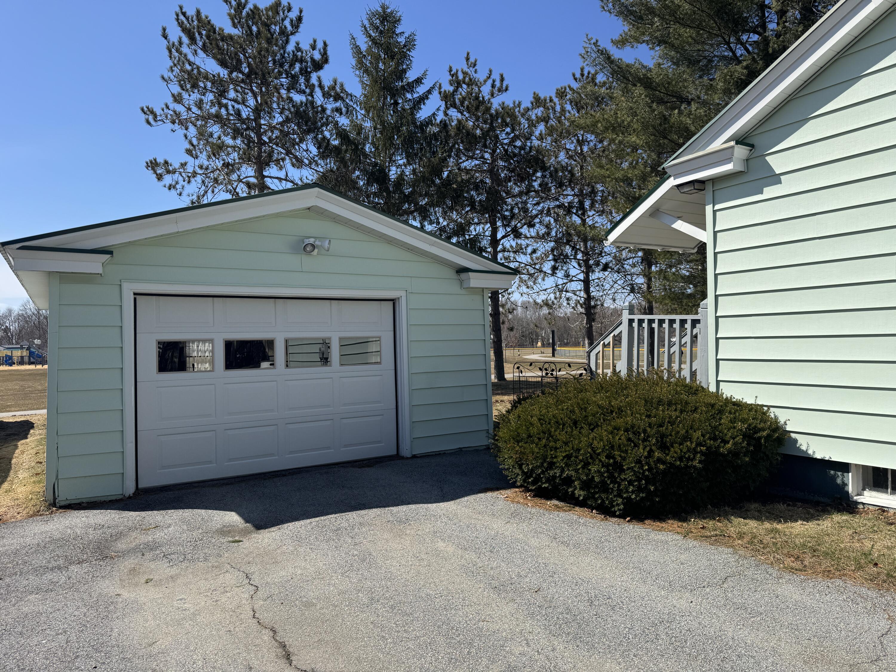 15 Floyd Street Brewer ME 04412