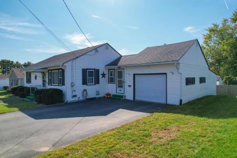 25 Turgeon Street Lewiston ME 04240