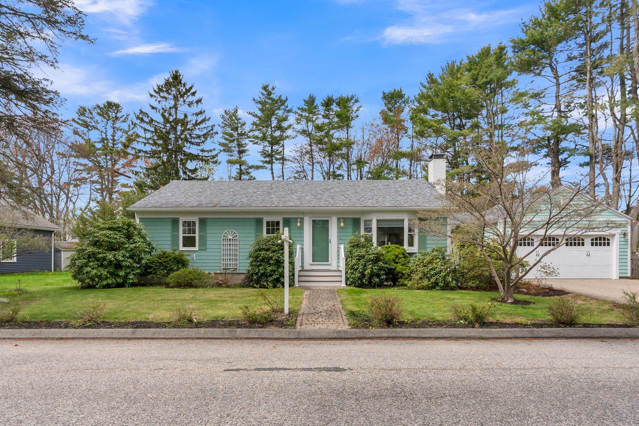 3 Whitney Road Falmouth ME 04105