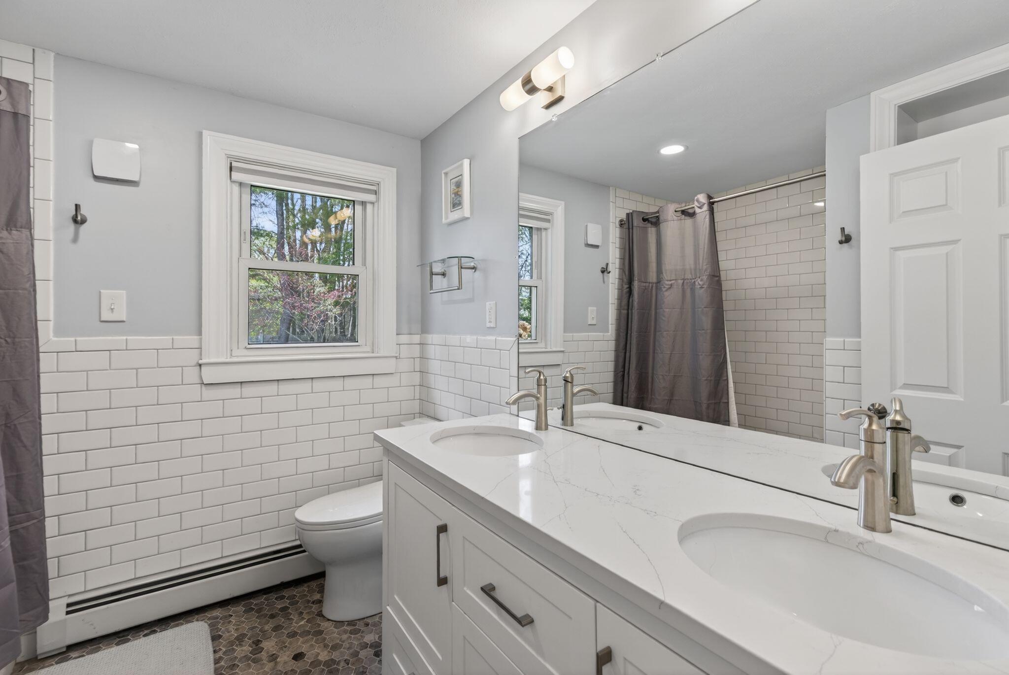 3 Whitney Road Falmouth ME 04105