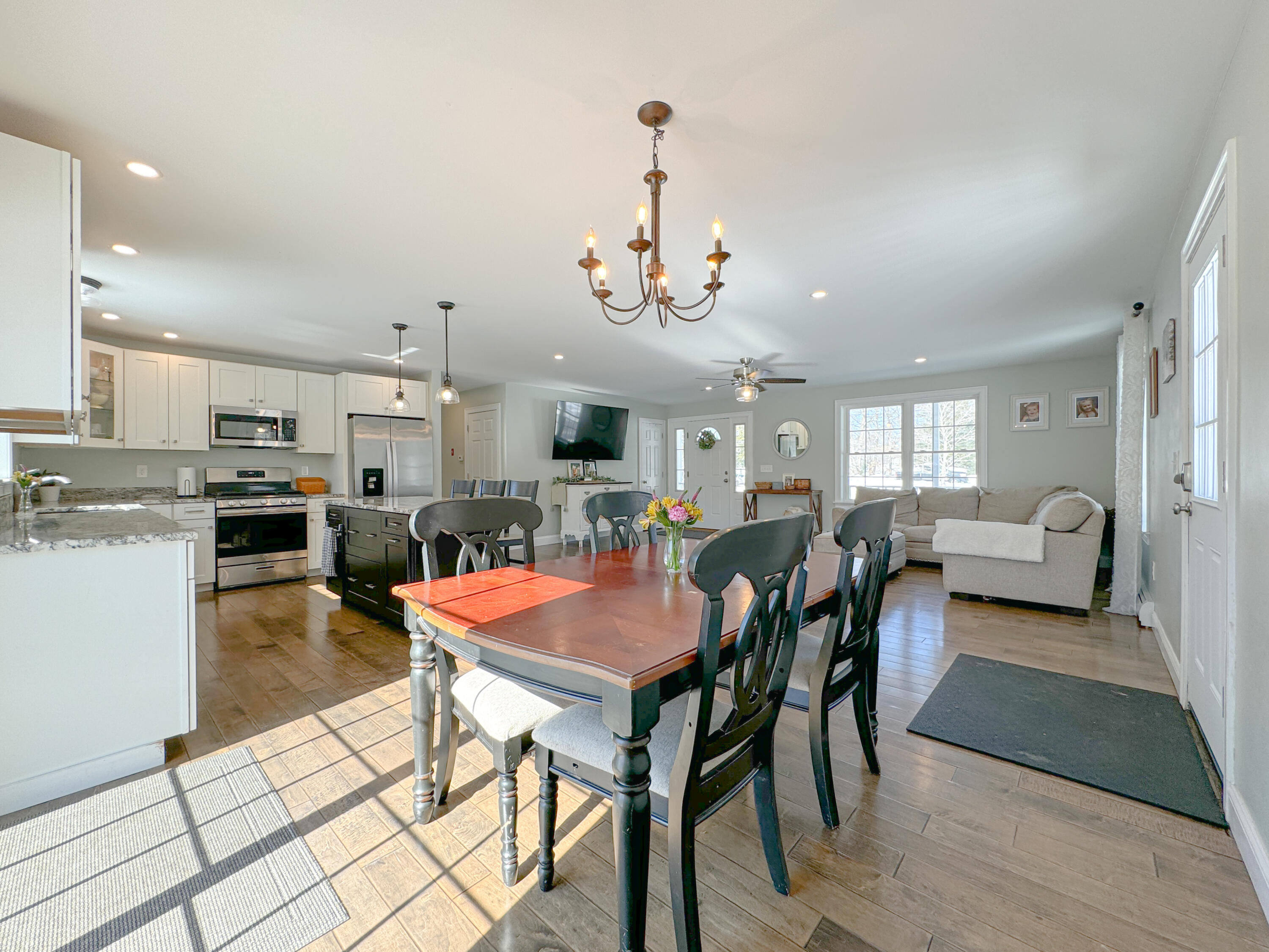 33 Dora Lane Limerick ME 04048