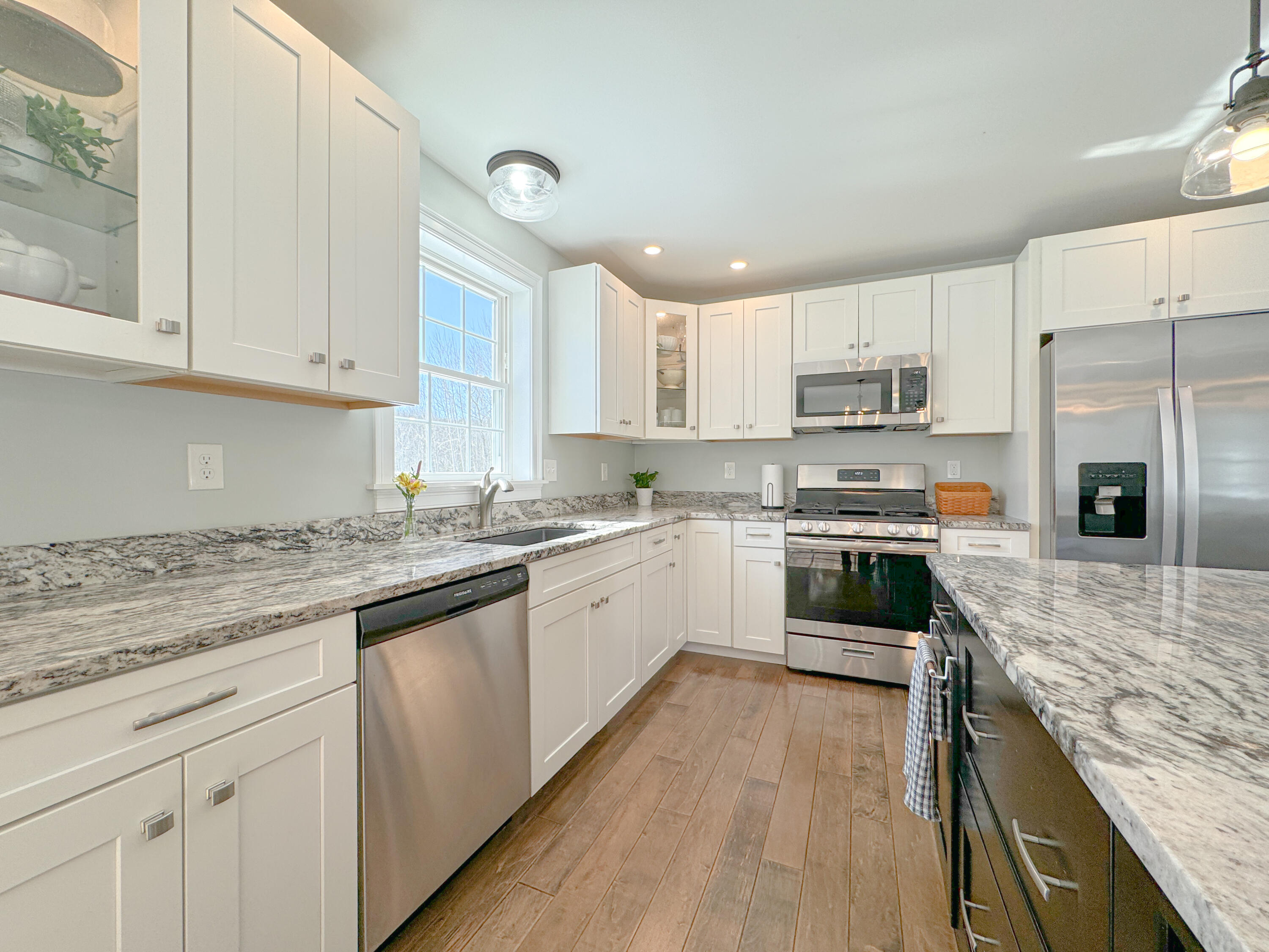 33 Dora Lane Limerick ME 04048