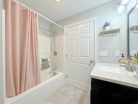 33 Dora Lane Limerick ME 04048