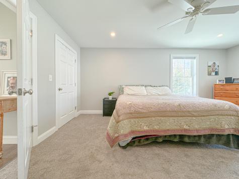 33 Dora Lane Limerick ME 04048