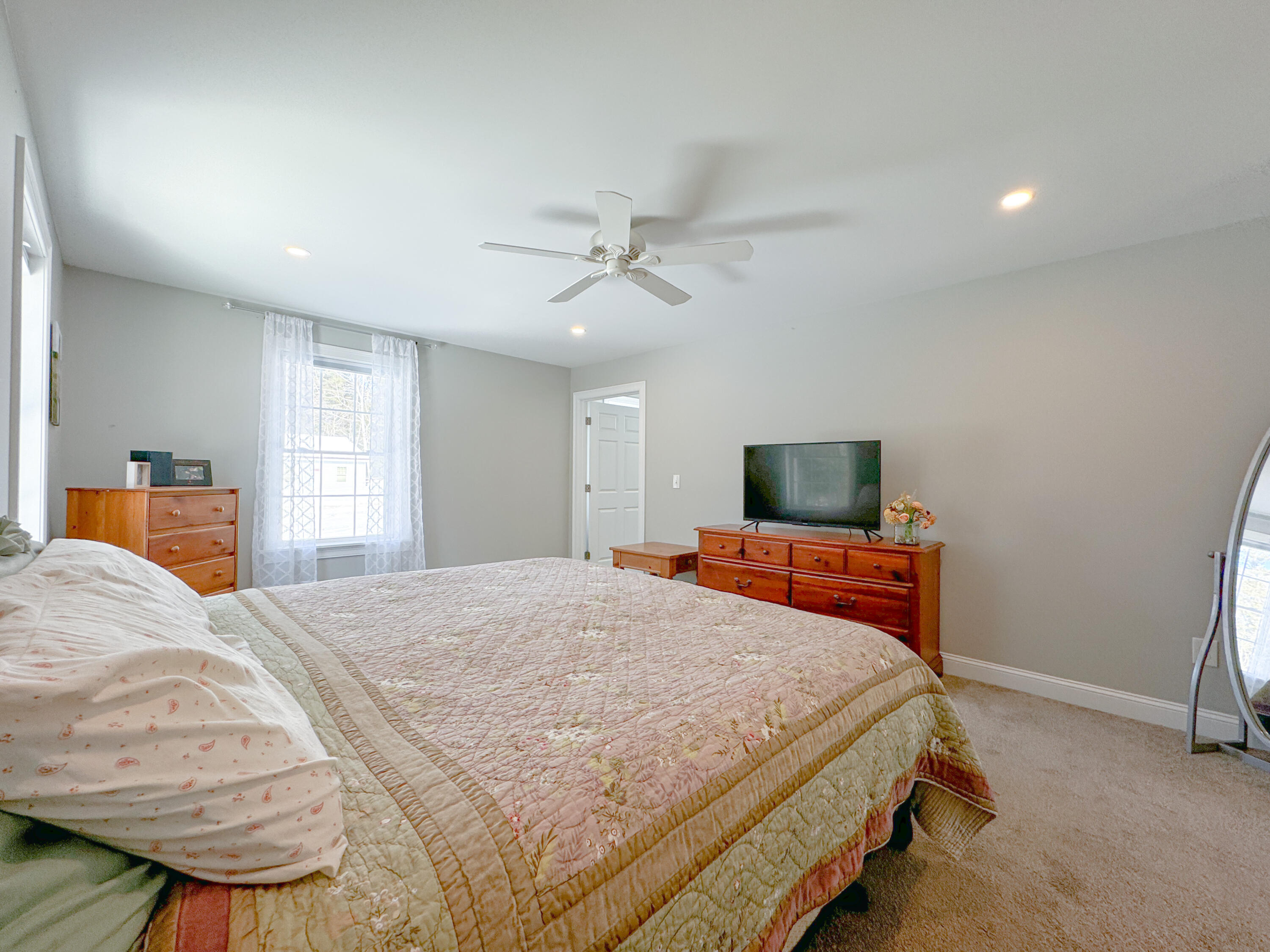 33 Dora Lane Limerick ME 04048