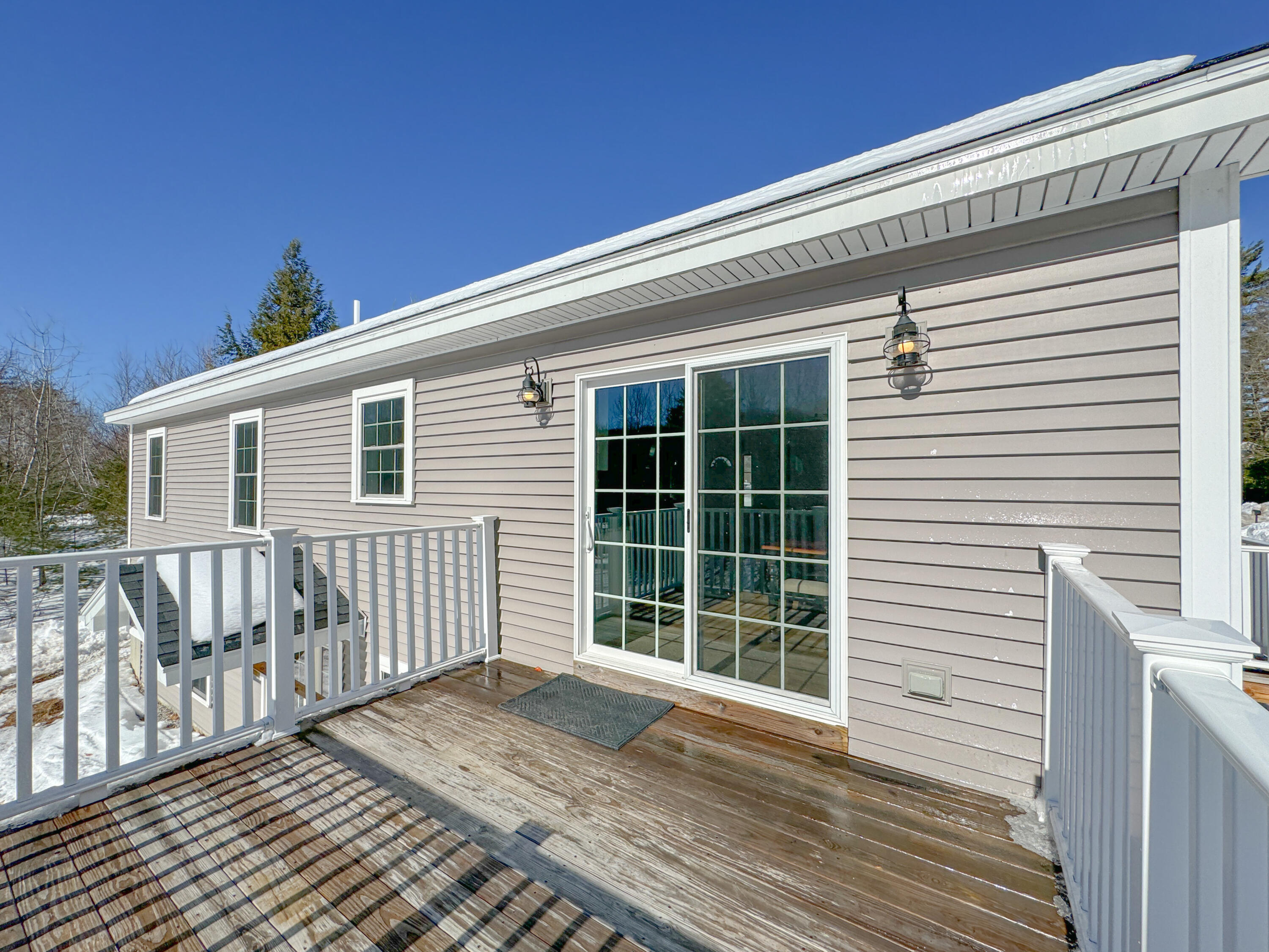 33 Dora Lane Limerick ME 04048