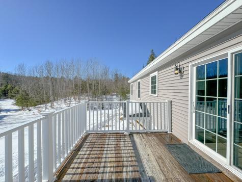 33 Dora Lane Limerick ME 04048