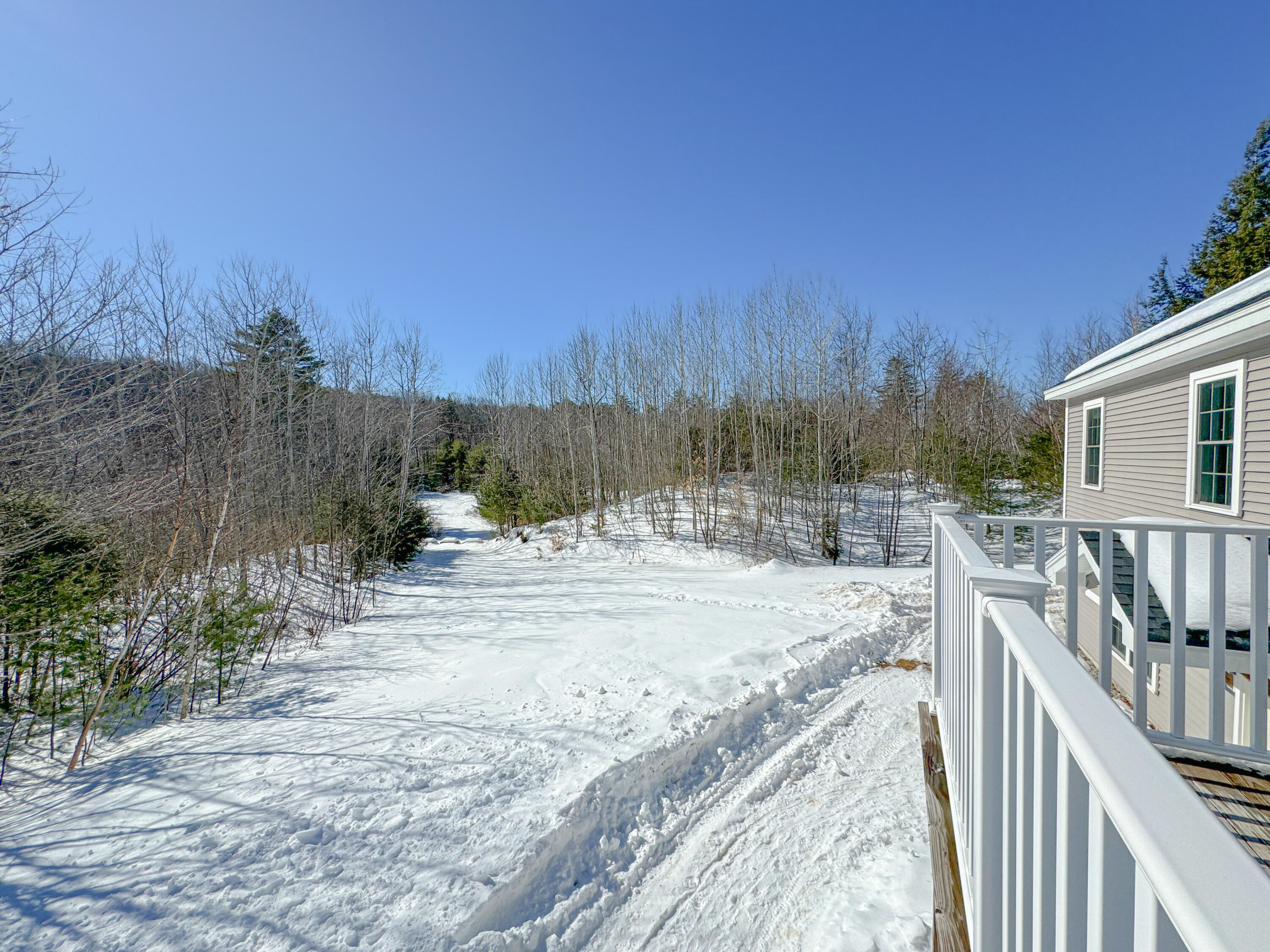 33 Dora Lane Limerick ME 04048