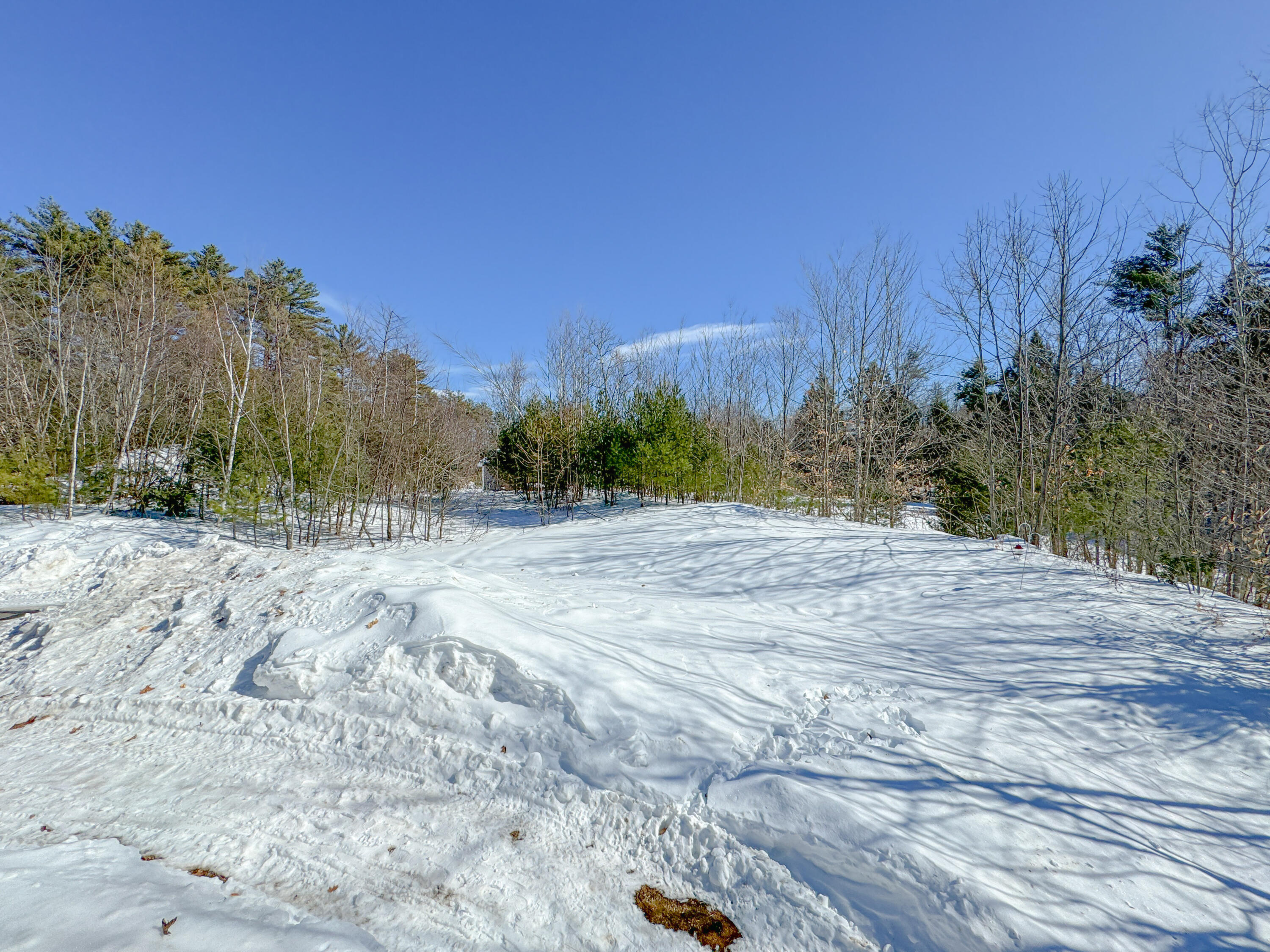 33 Dora Lane Limerick ME 04048