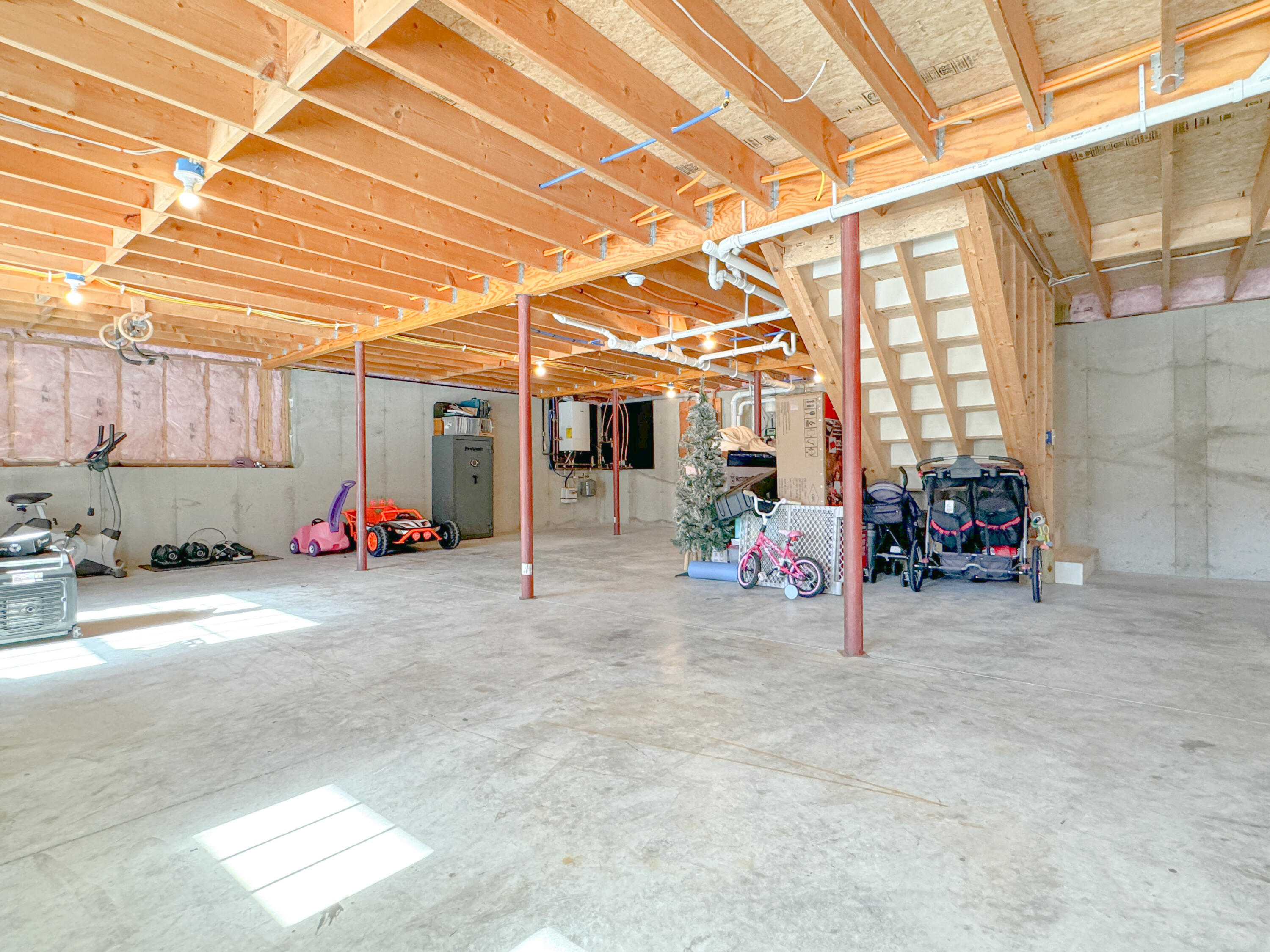 33 Dora Lane Limerick ME 04048