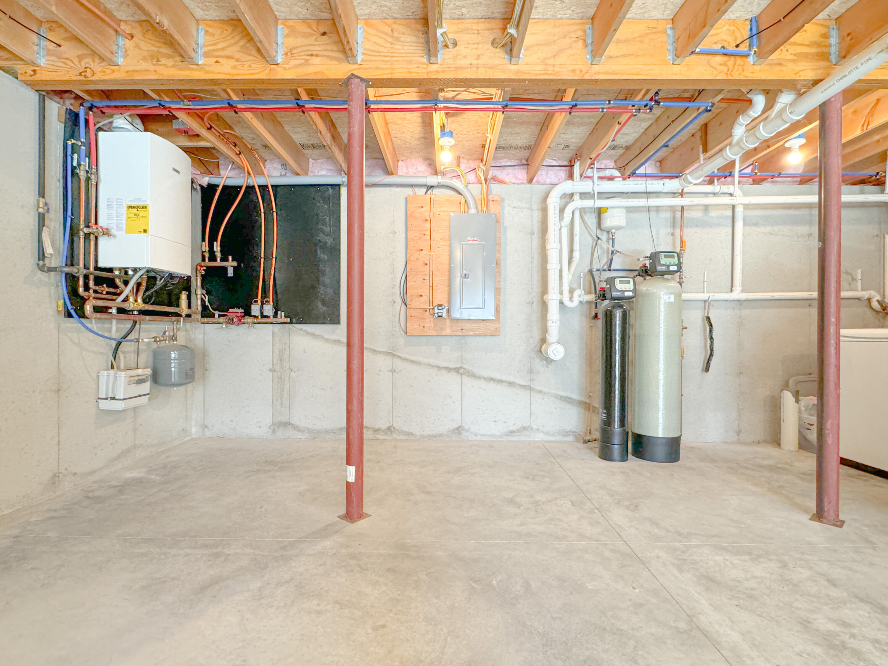 33 Dora Lane Limerick ME 04048