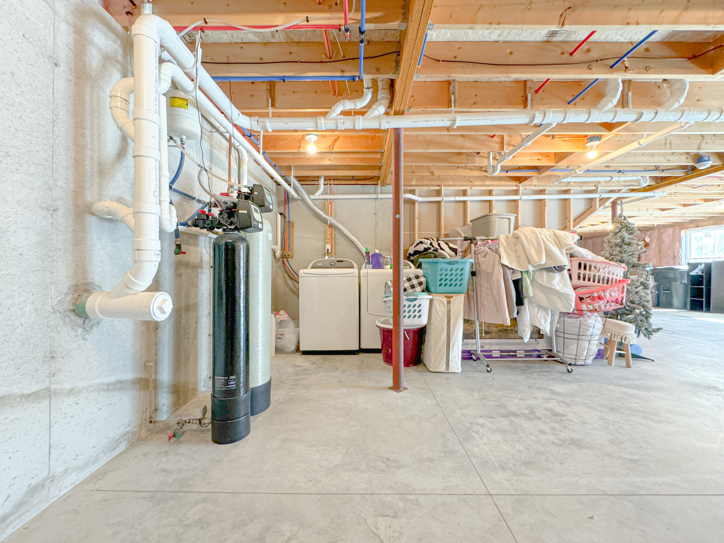 33 Dora Lane Limerick ME 04048