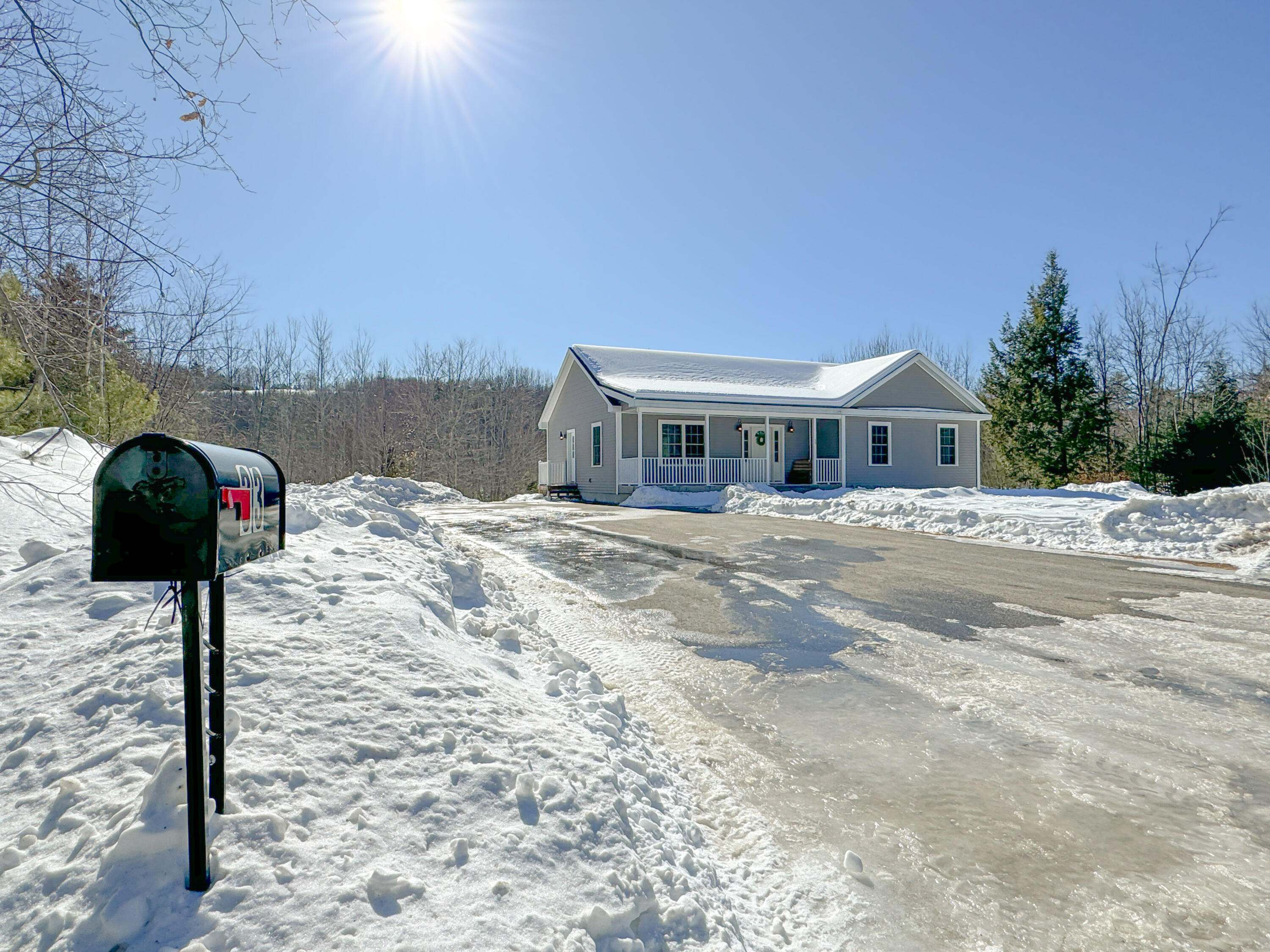 33 Dora Lane Limerick ME 04048