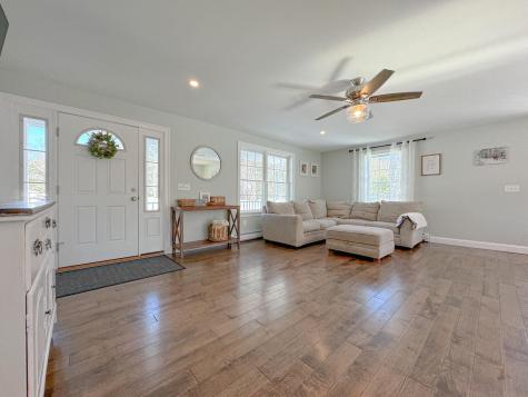 33 Dora Lane Limerick ME 04048