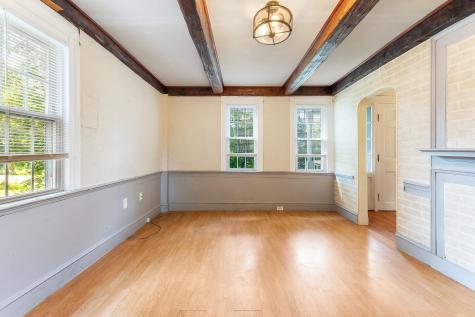 496 Litchfield Road Farmingdale ME 04344