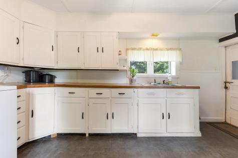 496 Litchfield Road Farmingdale ME 04344