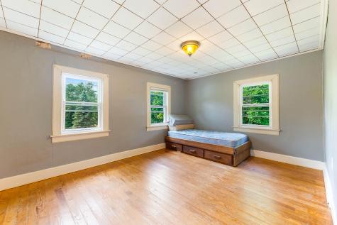 496 Litchfield Road Farmingdale ME 04344