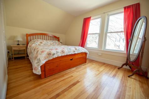 353 N Main Street Brewer ME 04412