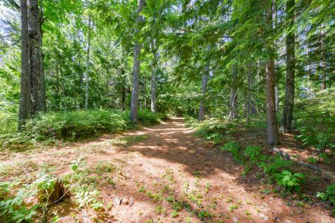 283 Mclain Road Road Liberty ME 04949