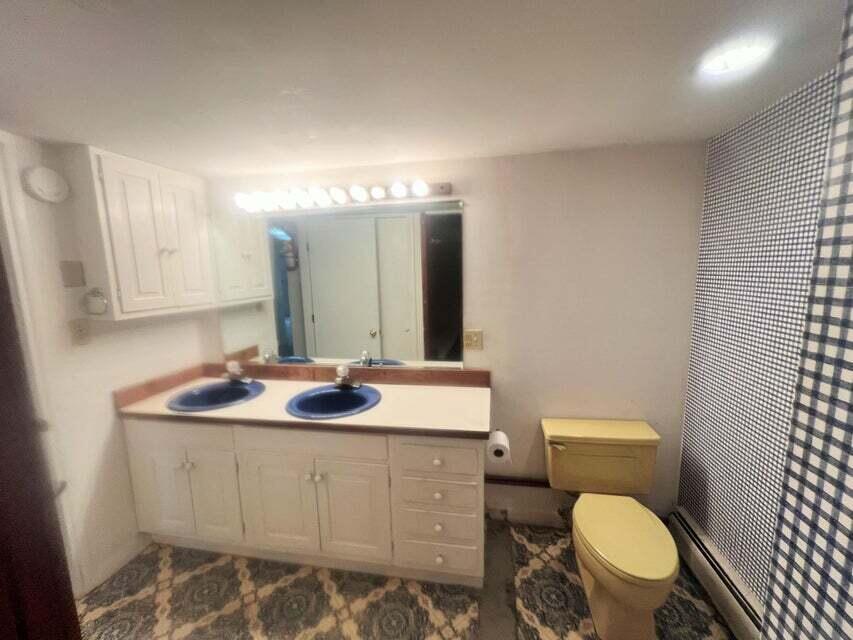 32 Woods Road Owls Head ME 04854