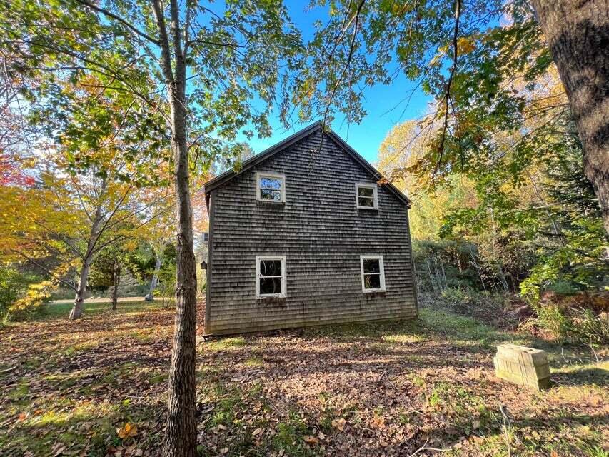 32 Woods Road Owls Head ME 04854