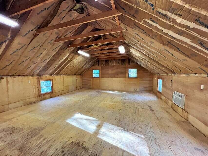 32 Woods Road Owls Head ME 04854