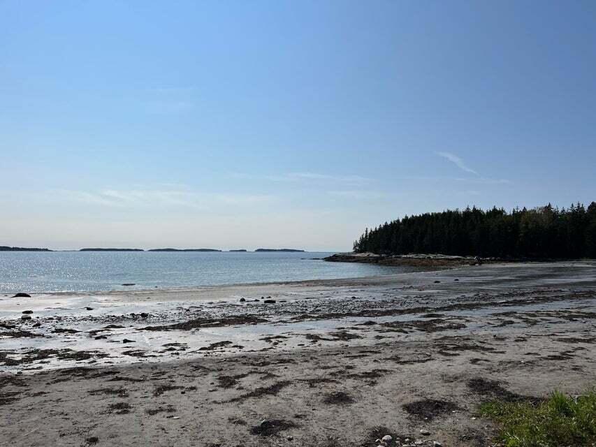 32 Woods Road Owls Head ME 04854