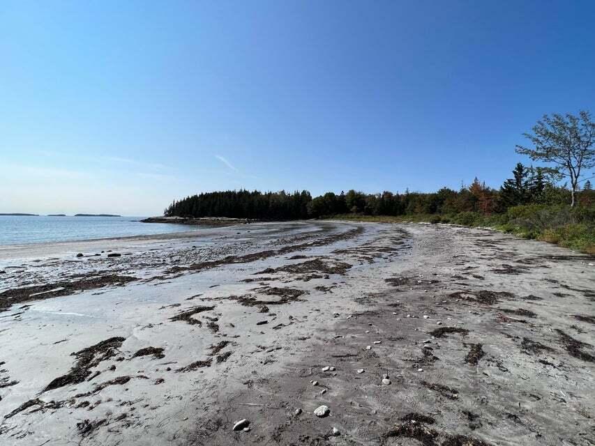 32 Woods Road Owls Head ME 04854