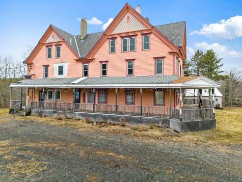 1135 E Pittston Road Pittston ME 04345