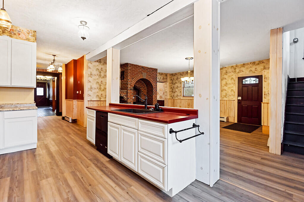 1135 E Pittston Road Pittston ME 04345