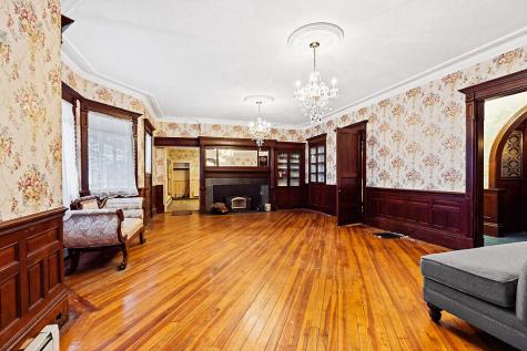 1135 E Pittston Road Pittston ME 04345