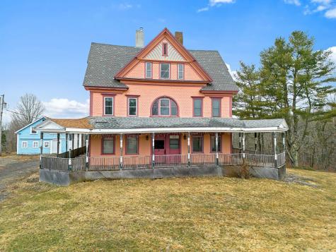 1135 E Pittston Road Pittston ME 04345