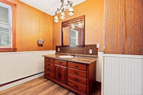 1135 E Pittston Road Pittston ME 04345