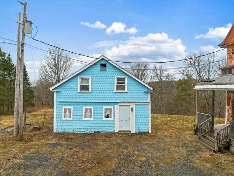 1135 E Pittston Road Pittston ME 04345