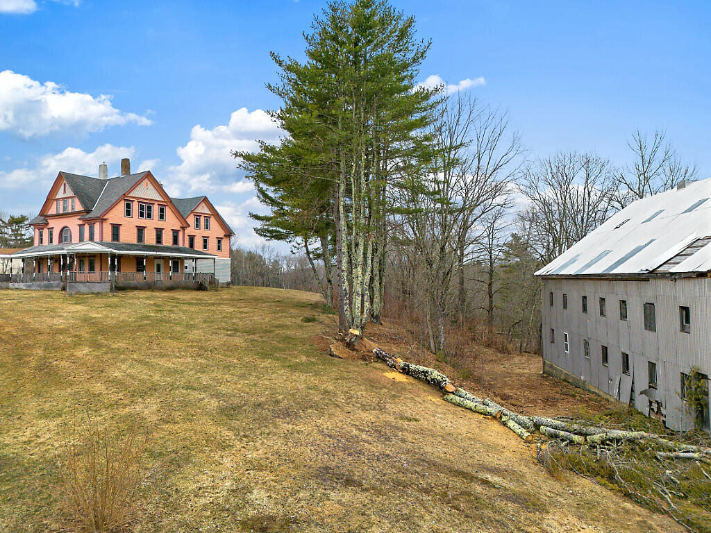 1135 E Pittston Road Pittston ME 04345