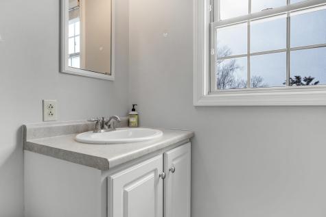 9 Jill Street Lewiston ME 04240