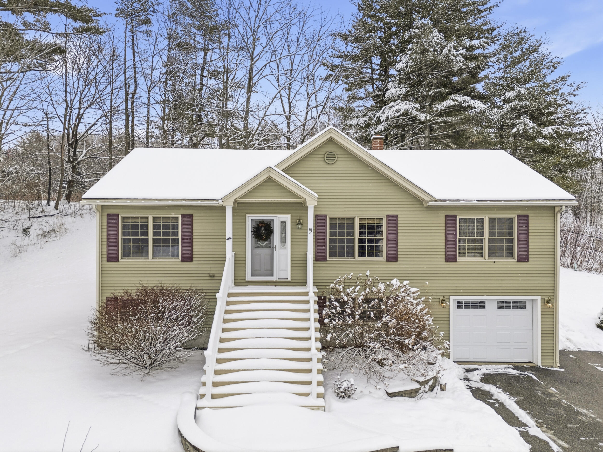 9 Jill Street Lewiston ME 04240