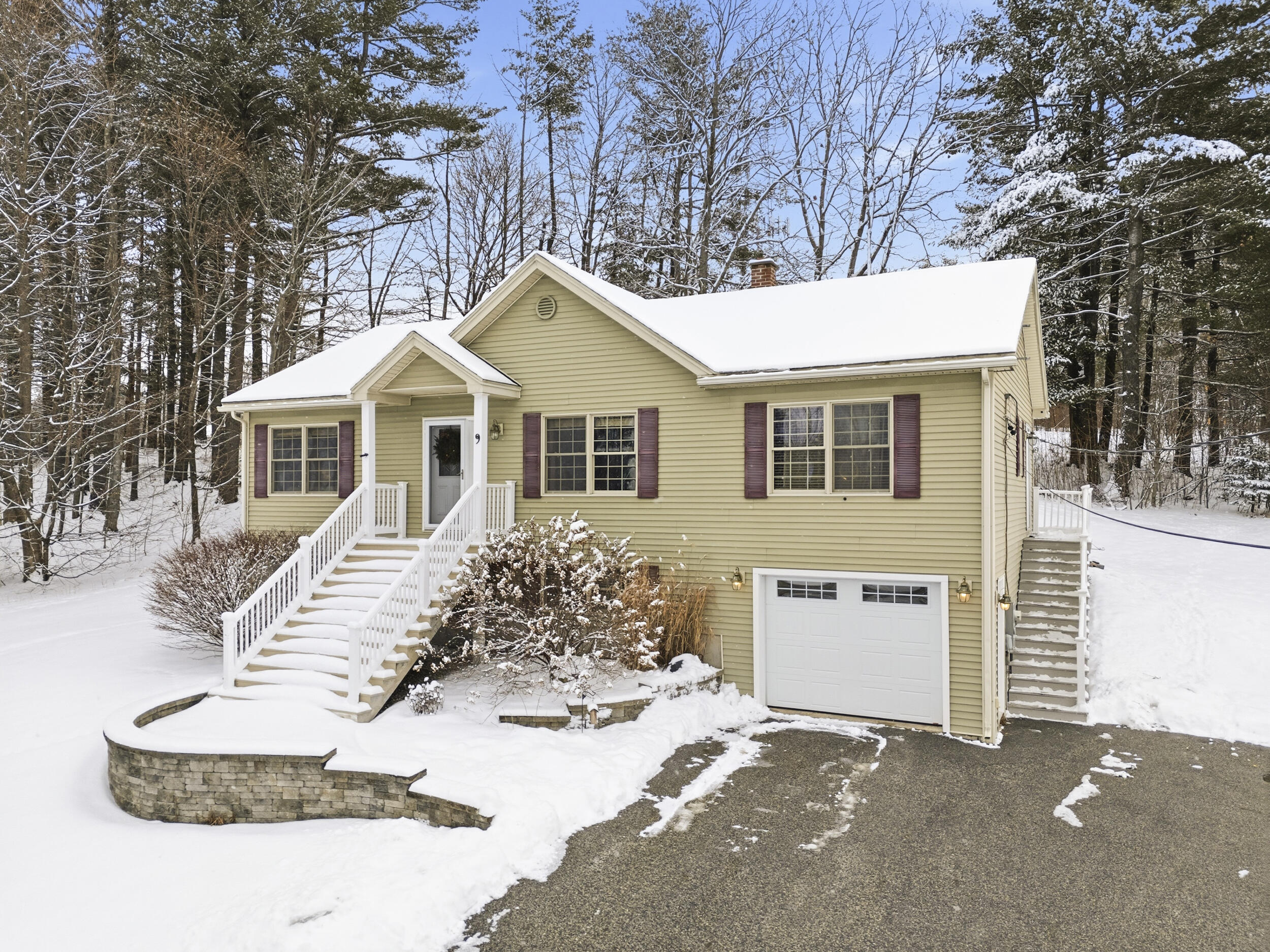 9 Jill Street Lewiston ME 04240