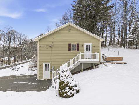 9 Jill Street Lewiston ME 04240