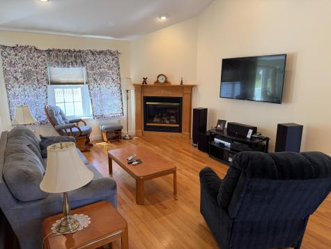51 Riverside Drive Alfred ME 04002