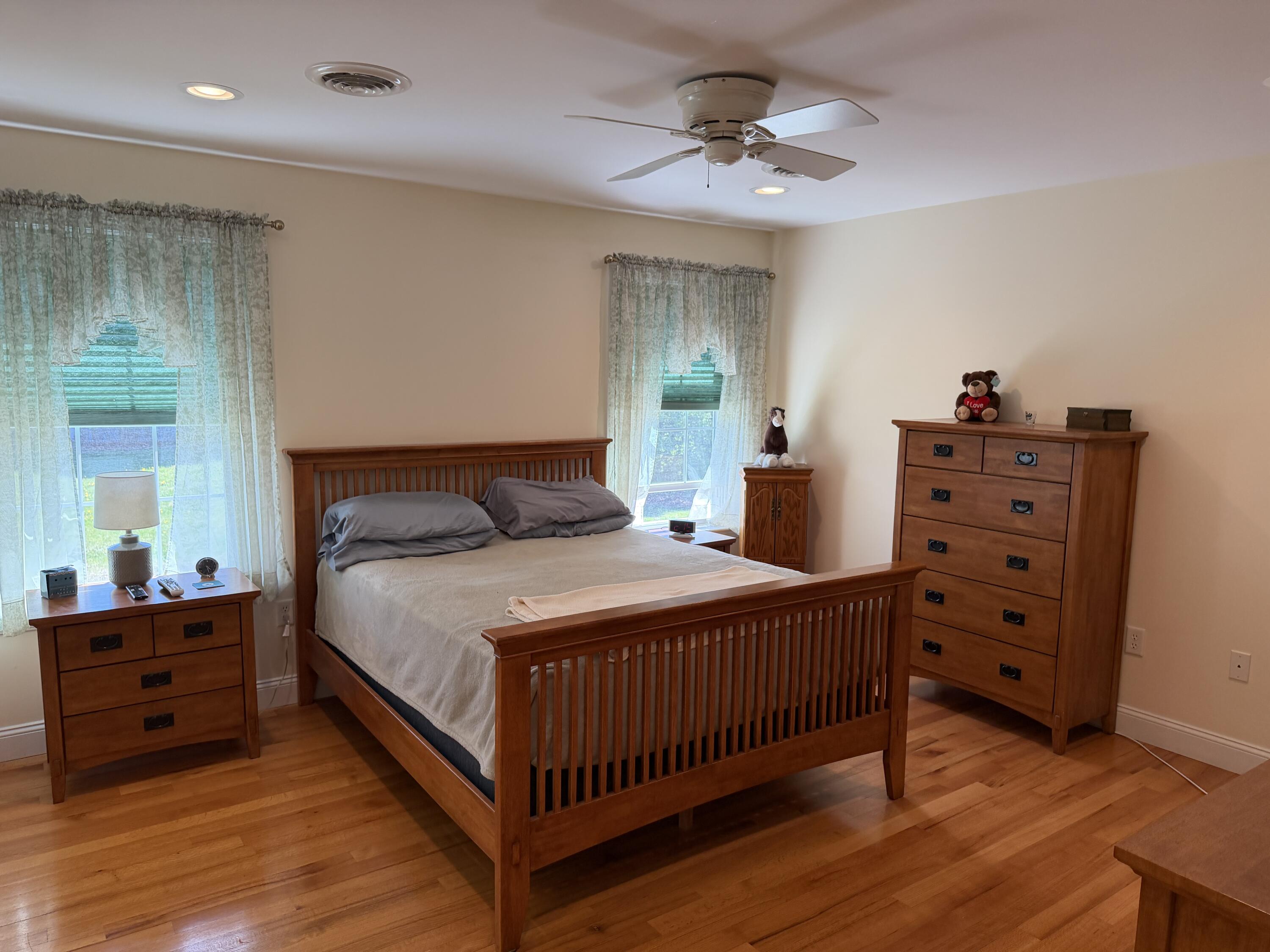 51 Riverside Drive Alfred ME 04002